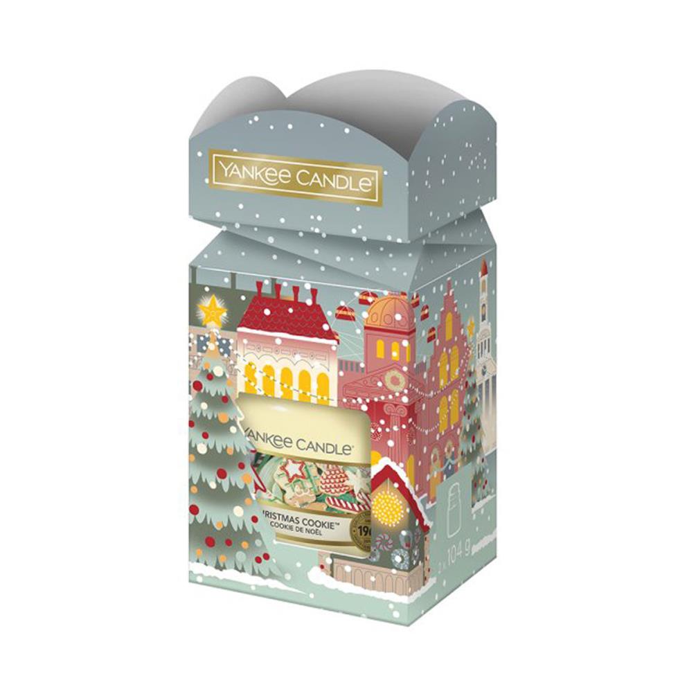 Yankee Candle Small Jar in Gift Wrap Christmas Gift Set £5.99